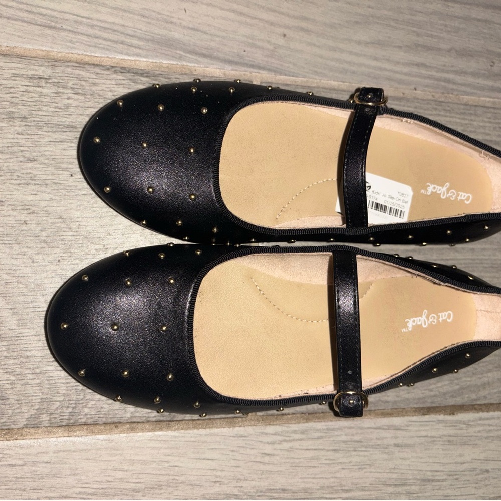 Cat & Jack Black and Gold Dress Shoes with Elegant Strap
